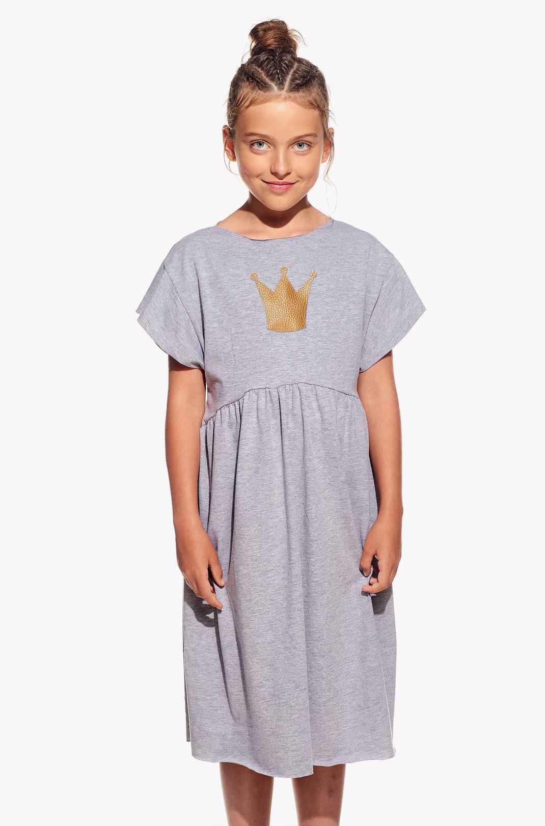 Šaty s korunkou