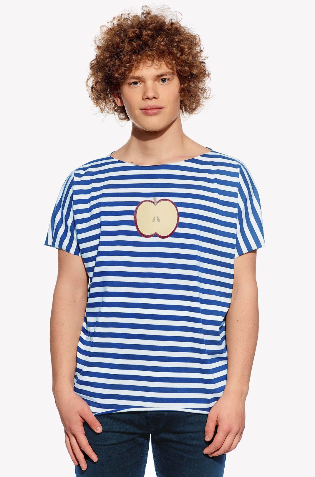 Shirt with apple