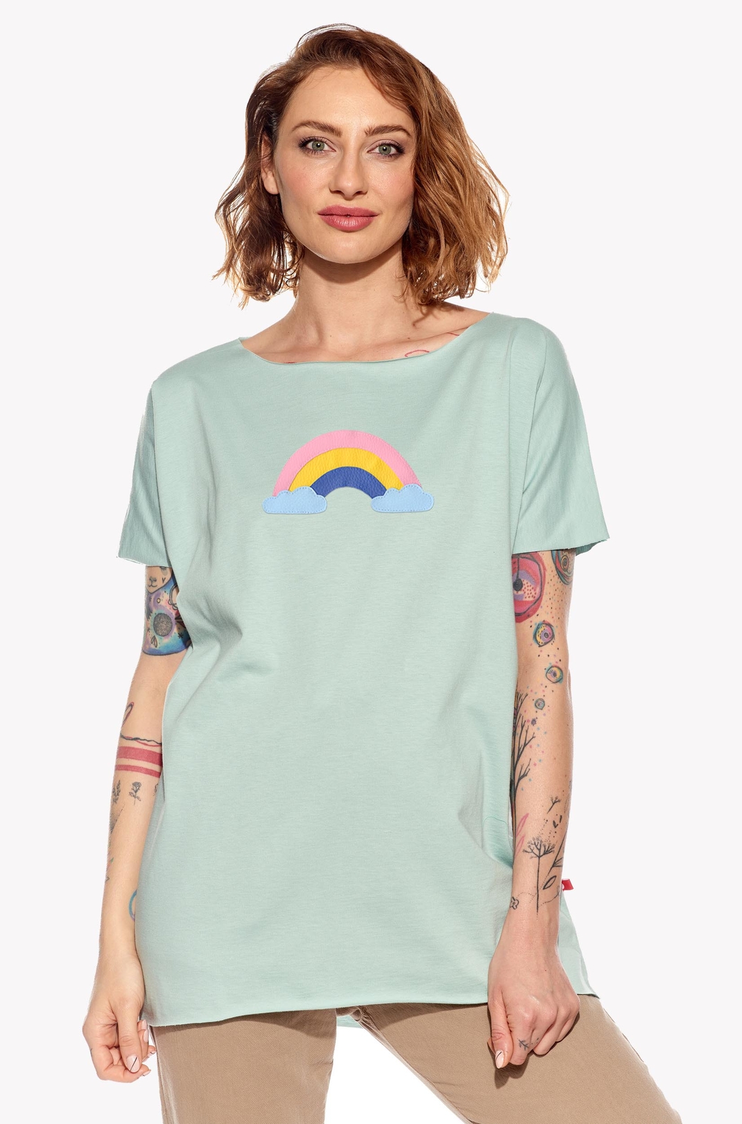 Shirt with a rainbow