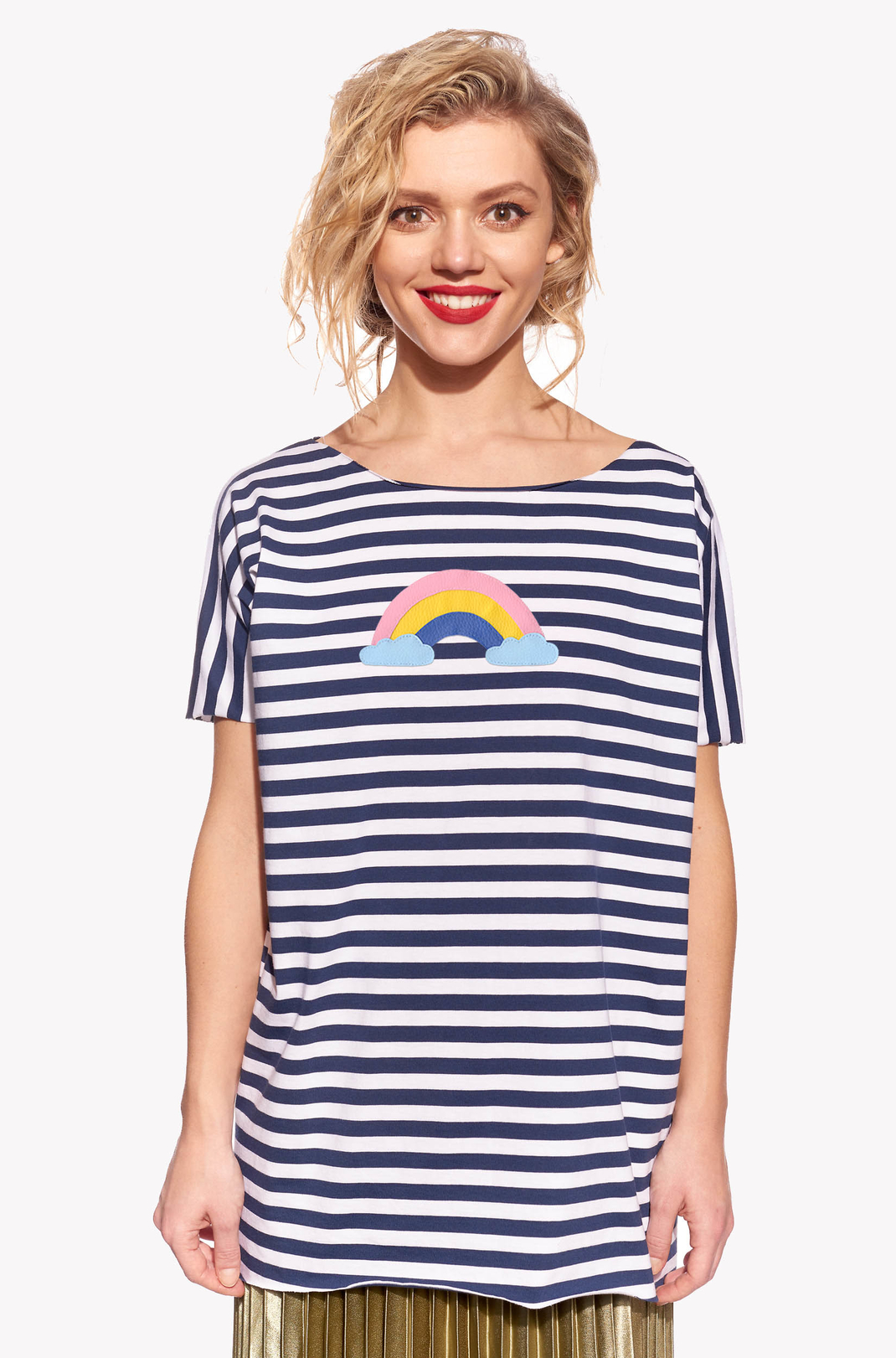 Shirt with a rainbow