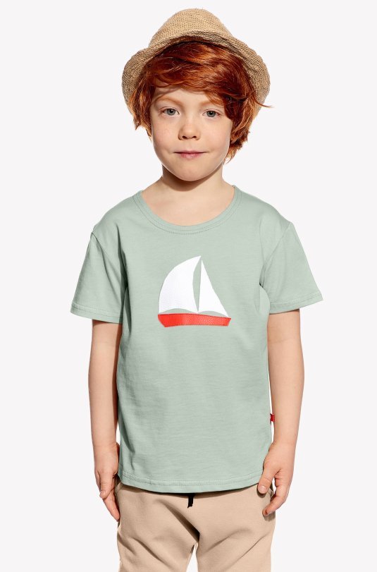 Shirt with sailboat