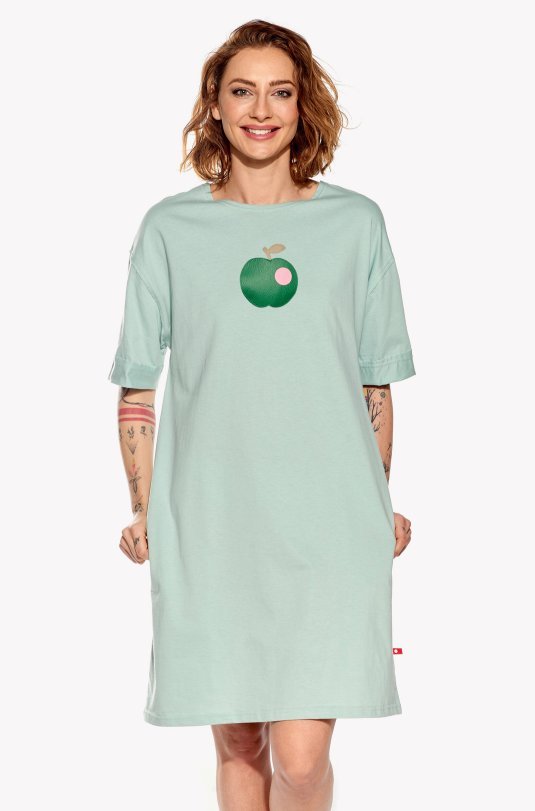 Šaty s jablkem