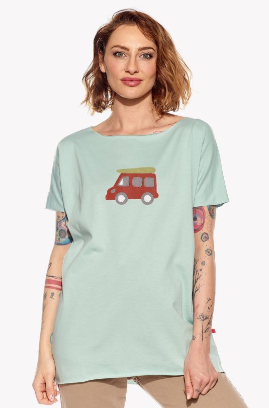 Shirt with caravan