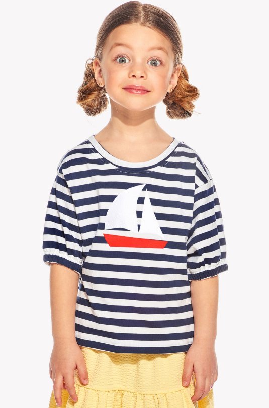 Shirt with sailboat