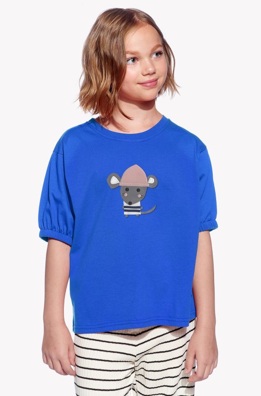 Shirt with a mouse