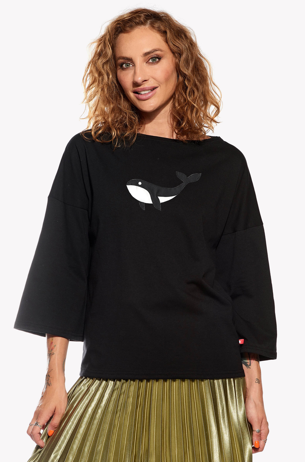 Shirt with whale