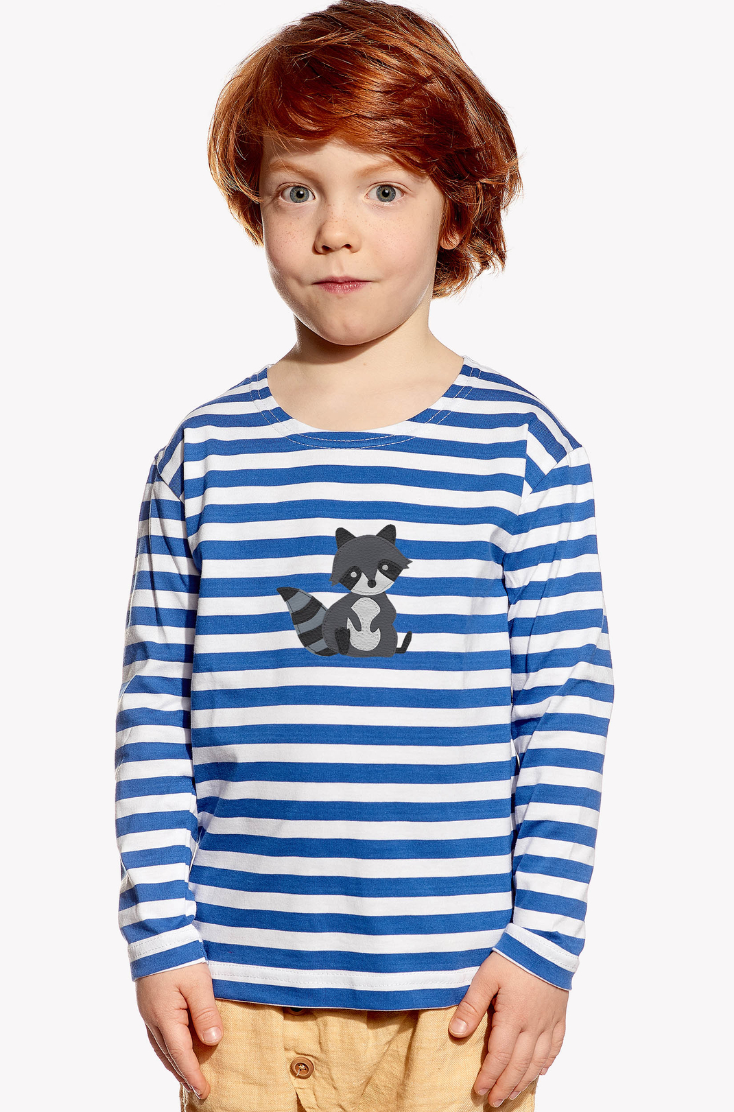 Shirt with raccoon