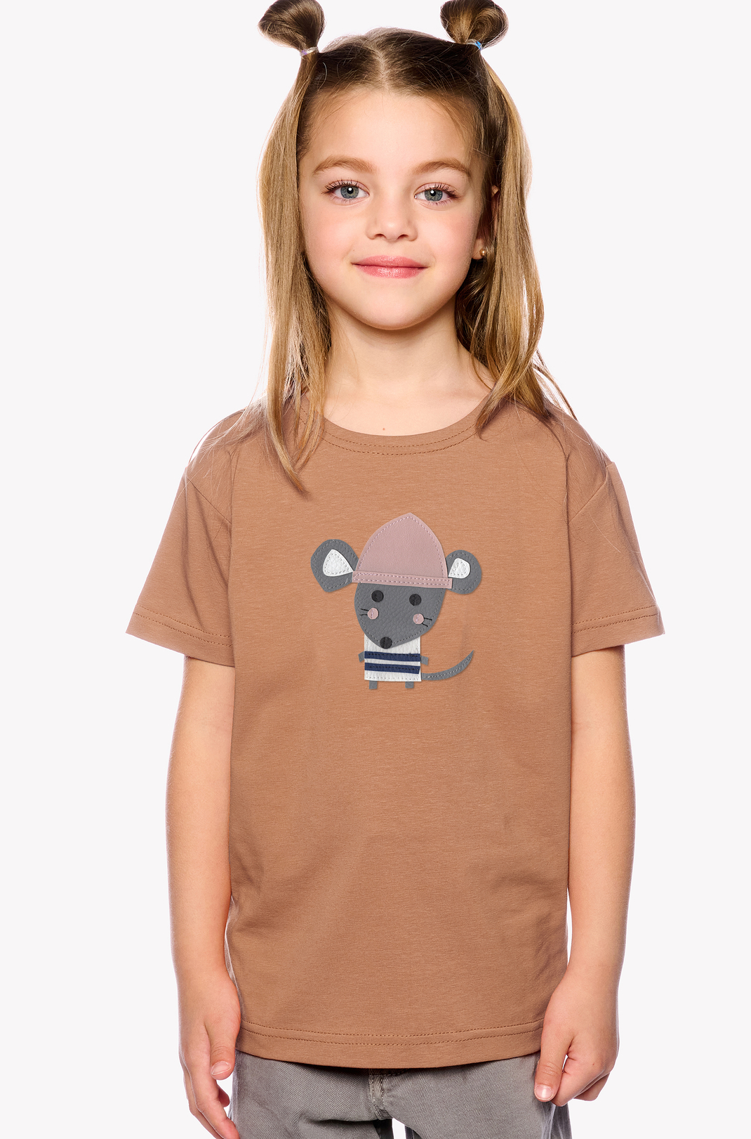 Shirt with a mouse