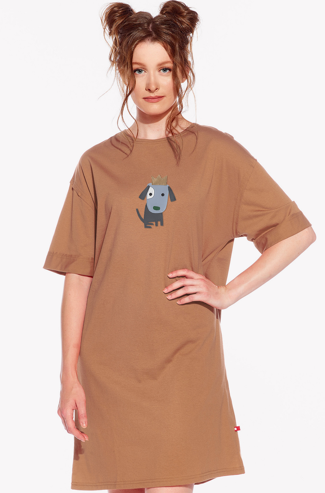 Kleider mit einem Hund