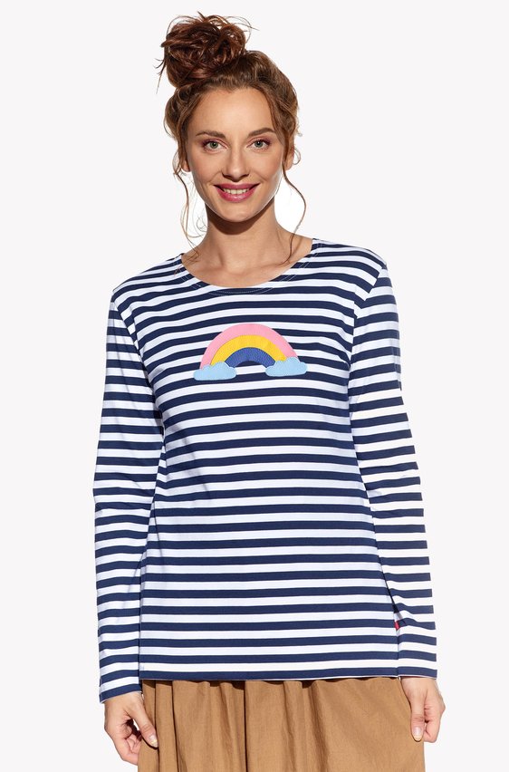 Shirt with a rainbow
