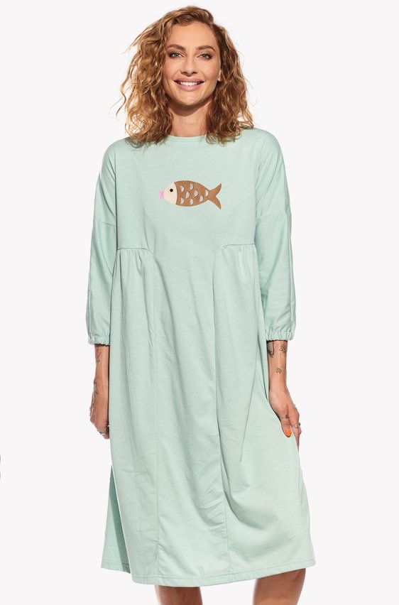 Šaty s rybkou