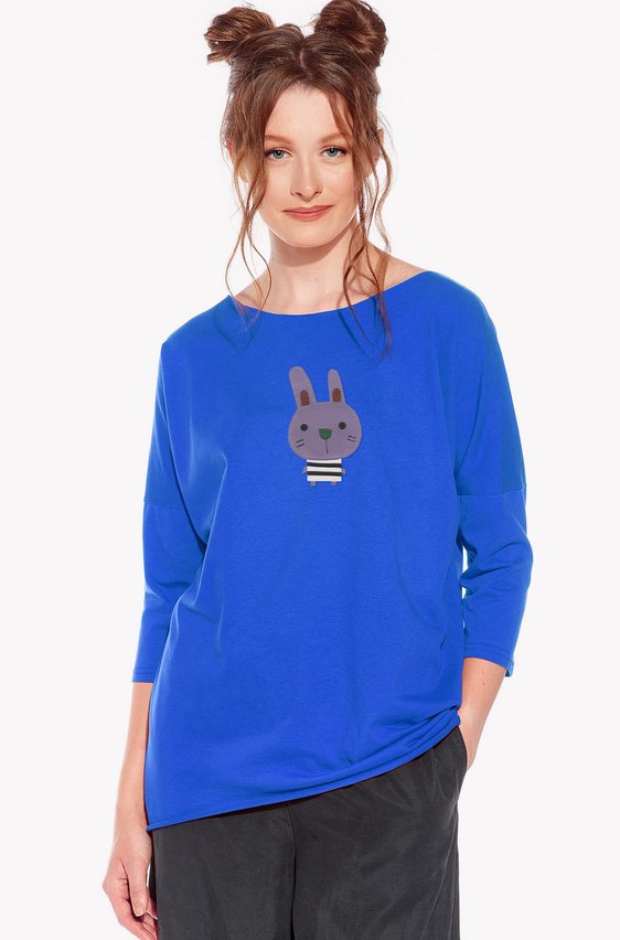Shirt with rabbit